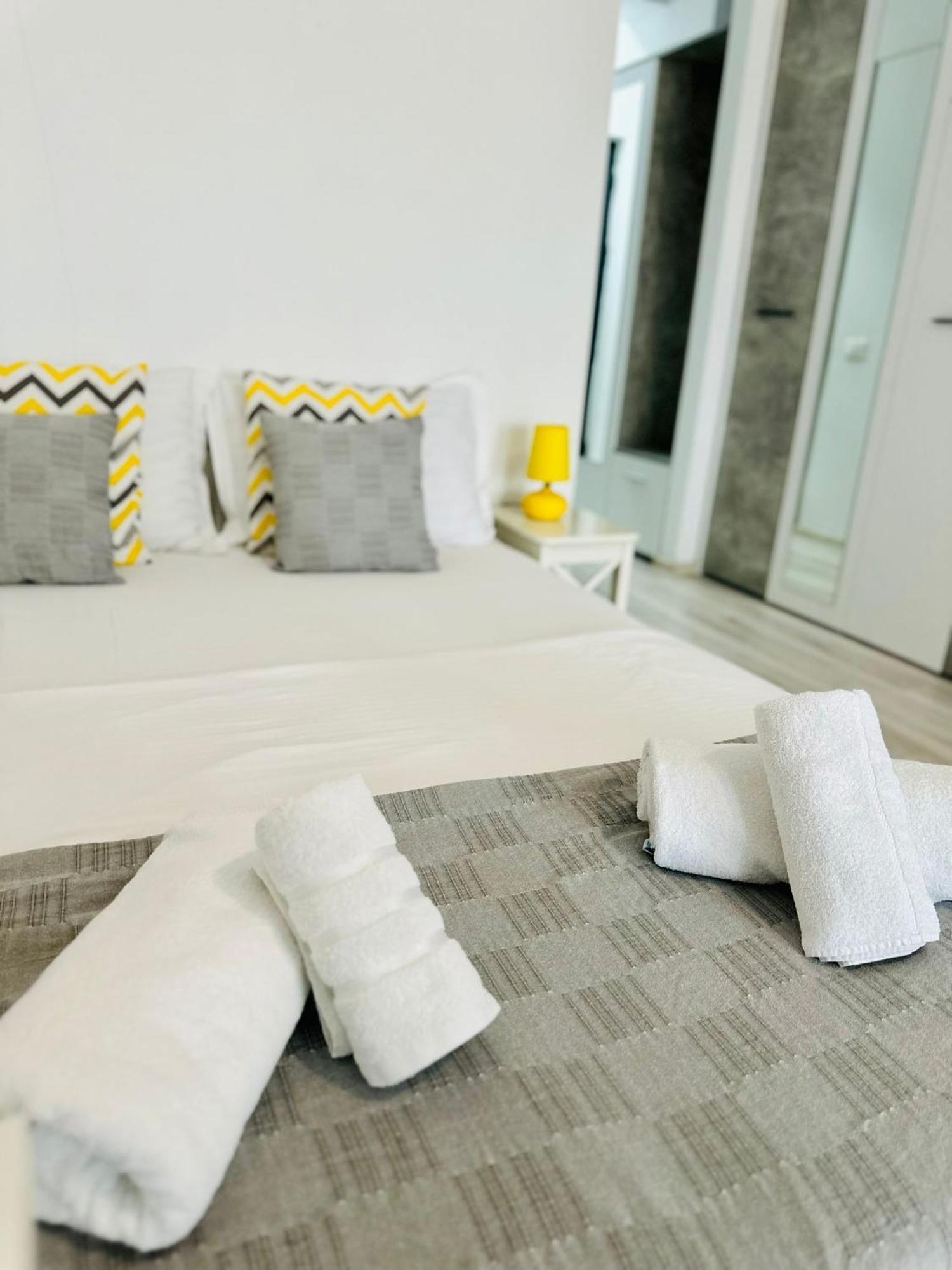 Jolie Studios & Apartments Западен Ефорие Екстериор снимка