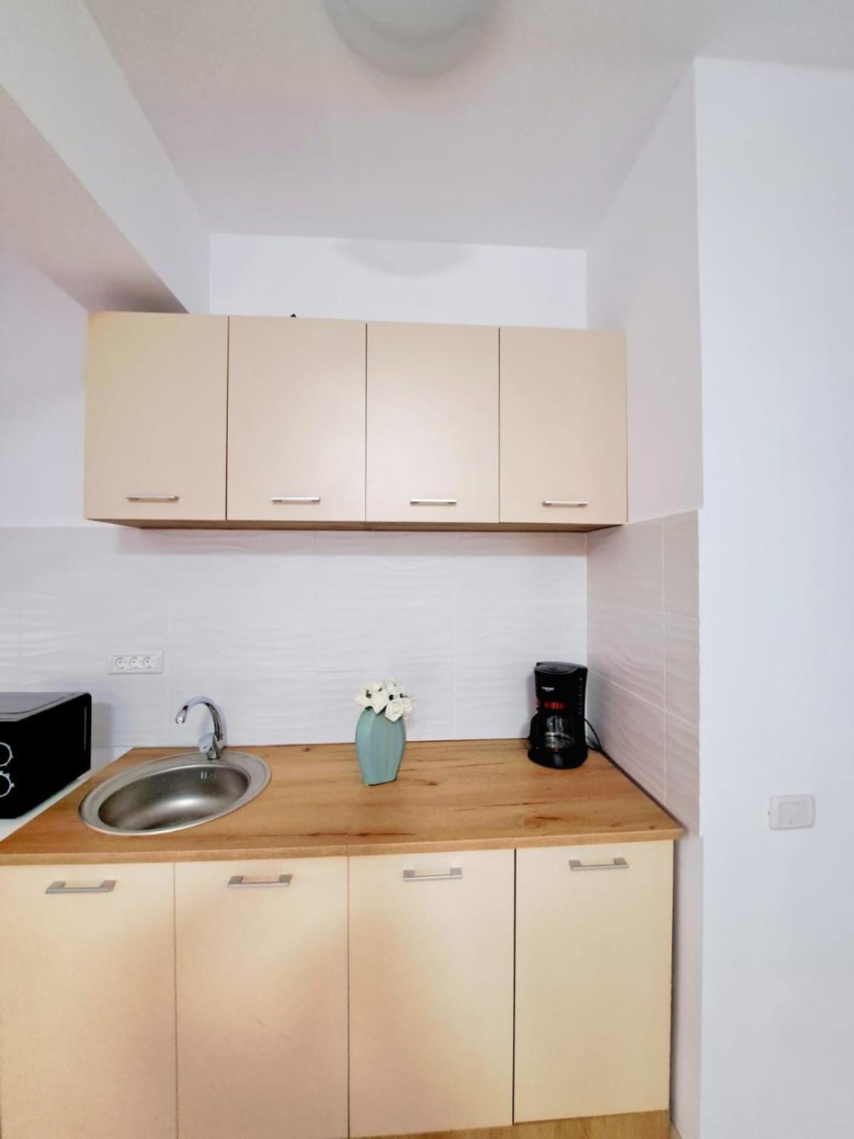 Jolie Studios & Apartments Западен Ефорие Екстериор снимка